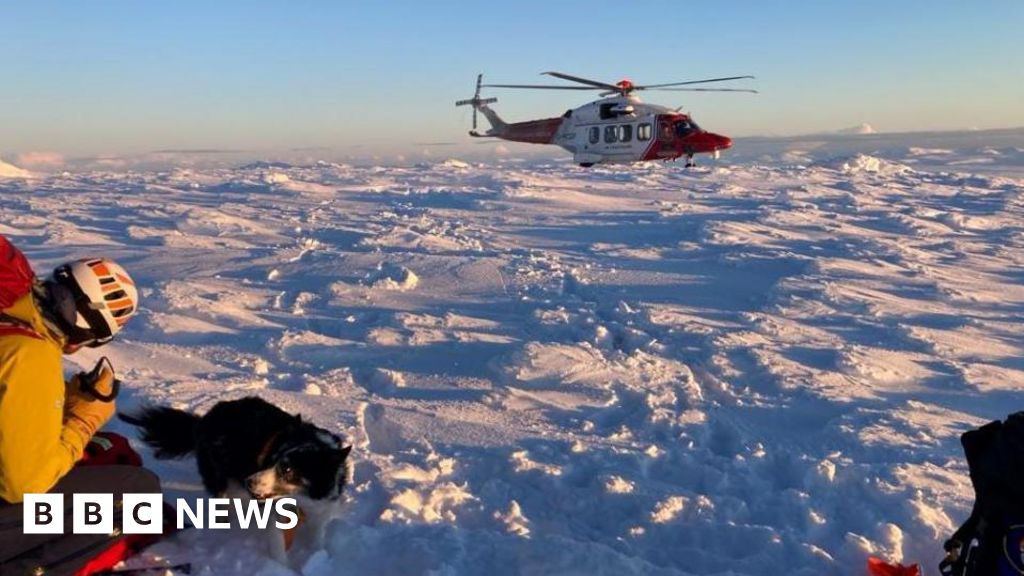 Avalanche debris on Ben Macdui searched by rescue teams