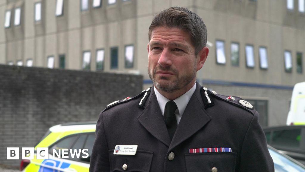 Devon and Cornwall Police chief Jim Colwell suspended - BBC News