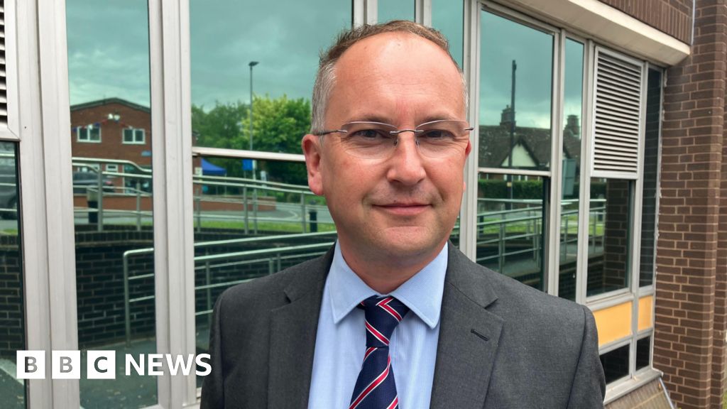 Herefordshire Council approves 5% tax rise and job cuts