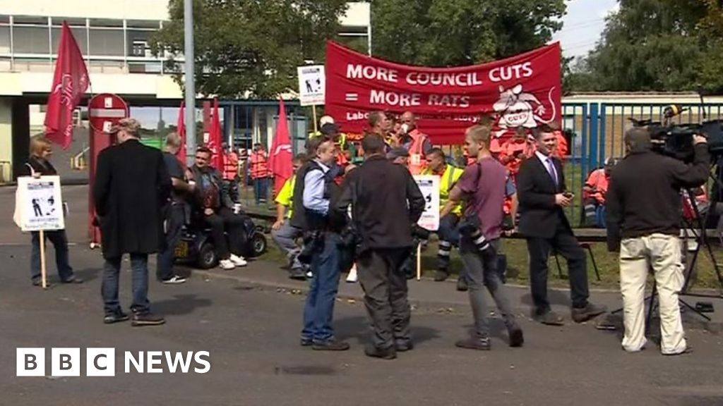 Birmingham Bin Strike: There Was No Deal, Says Council Leader - BBC News