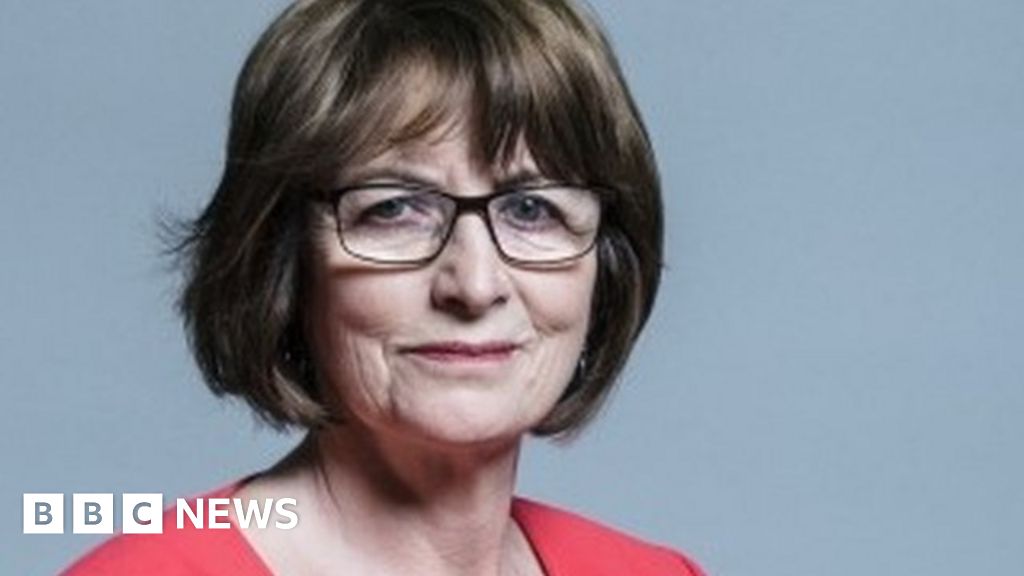 Ex-MP Louise Ellman rejoins Labour after anti-Semitism rule change