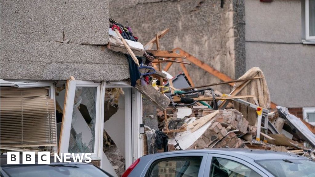 Neighbour Pays Tribute To Edinburgh House Explosion Victim - BBC News