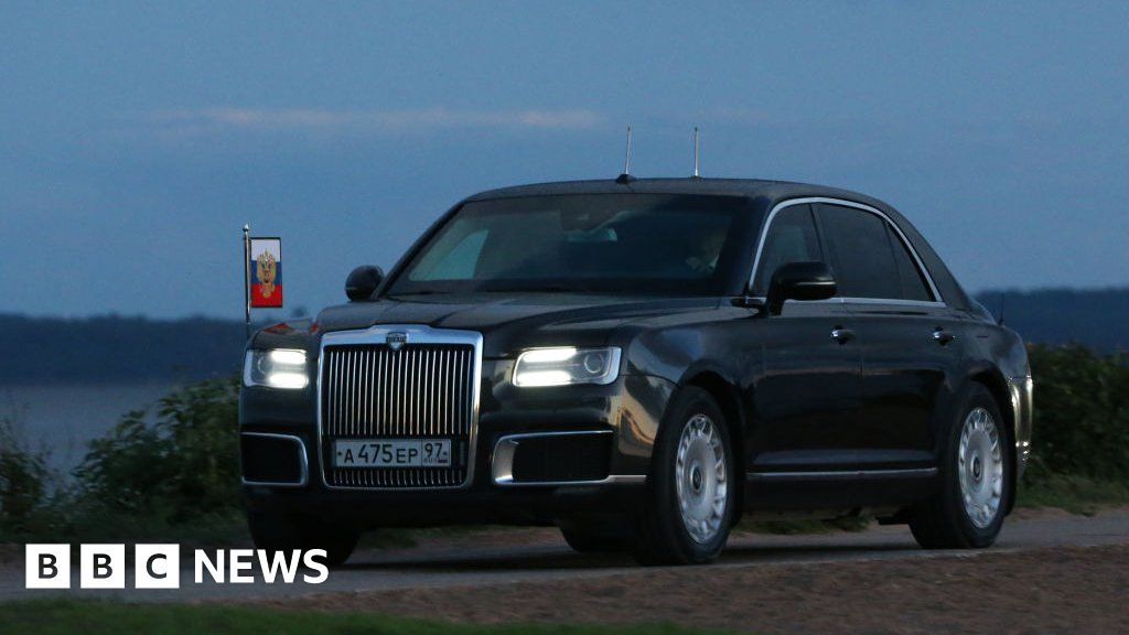 Путин подарява луксозен автомобил Aurus на севернокорейския Ким