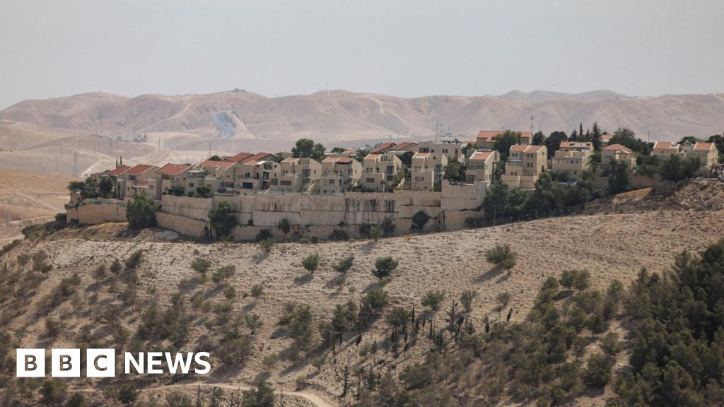 UAE warns Israel that annexing West Bank would cross 'red line'