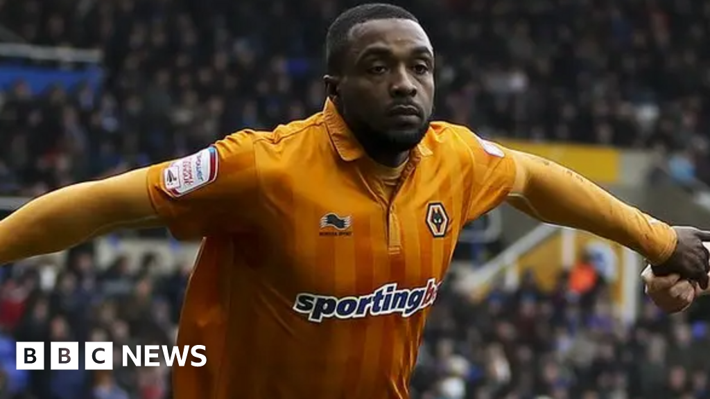Ex-Wolves footballer claims surgeon prematurely ended career
