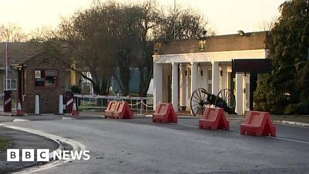 Empty Bassingbourn Barracks 'costs MoD £1m' BBC News