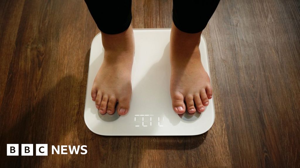 Weight-loss apps to offer NHS help to obese