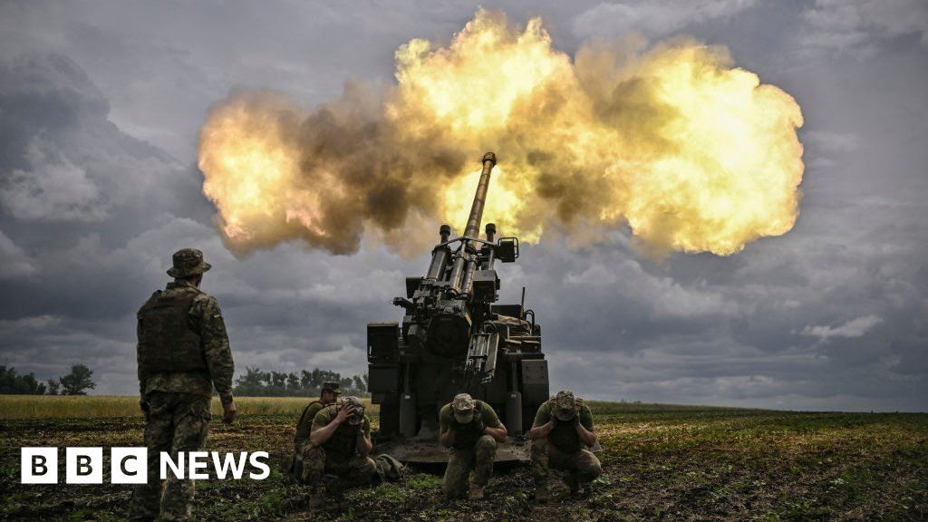 Ukraine weapons: What military equipment is the world giving?