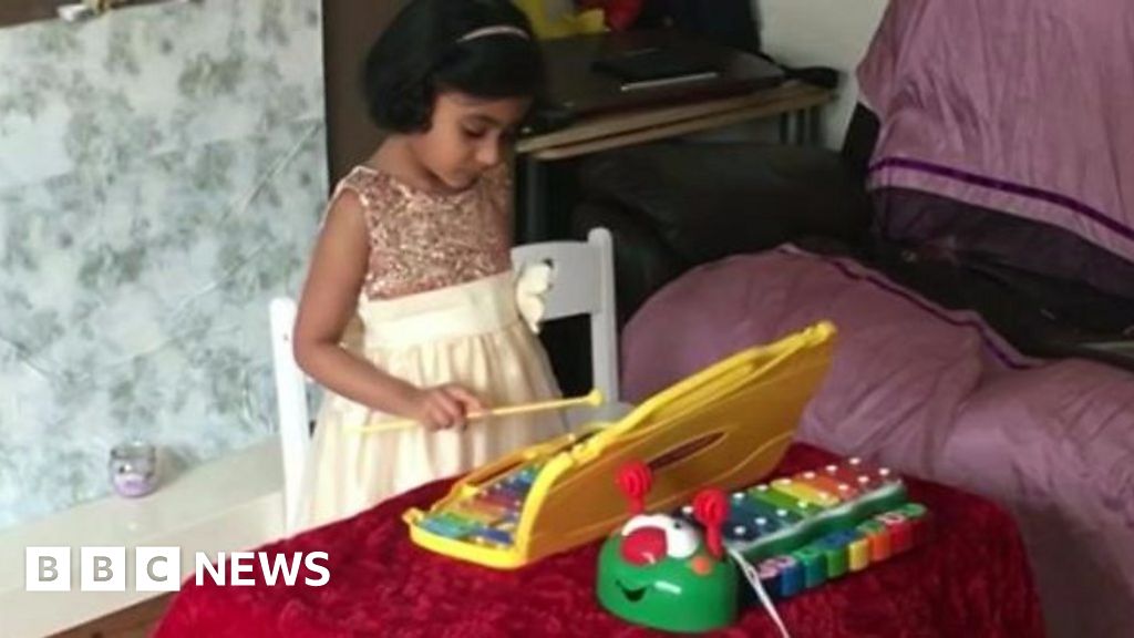 Fouryearold holds world record for playing 75 tunes on xylophone