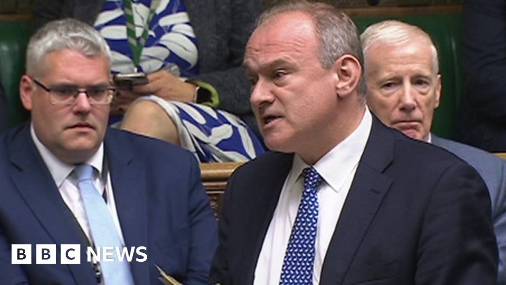 Lib Dem leader quizzes PM on DWP 'hounding' carers