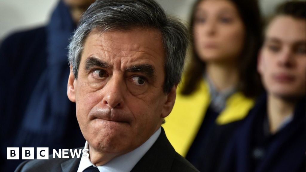Francois Fillon goes back on promise to quit if investigated