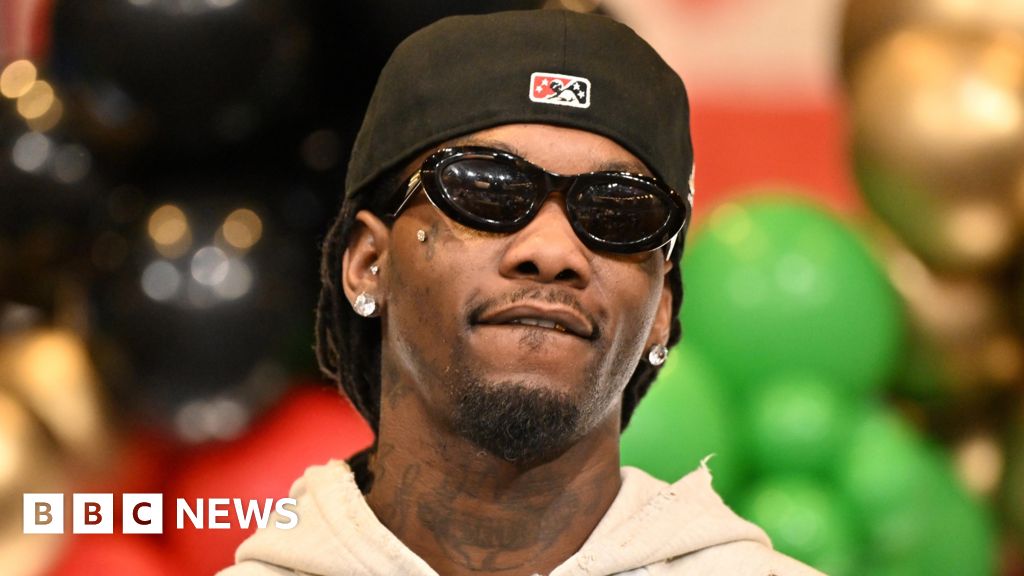 Rapper Offset Mengumumkan Pertunjukan Rusia Meskipun Boikot Label