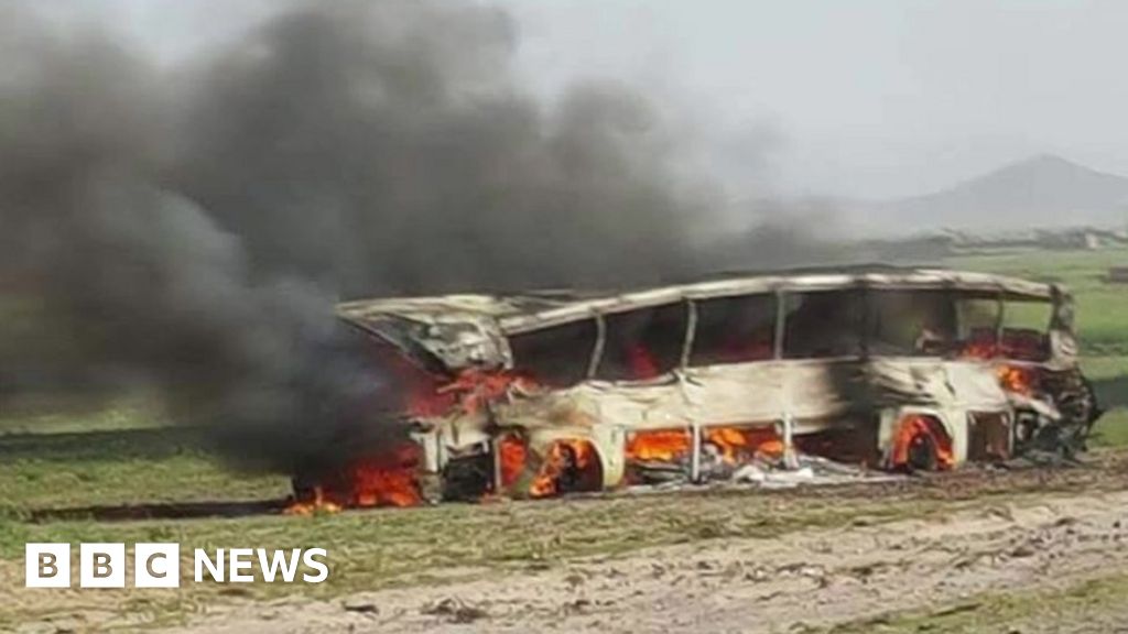 Afghanistan fuel tanker crash kills 73 in Ghazni province BBC News