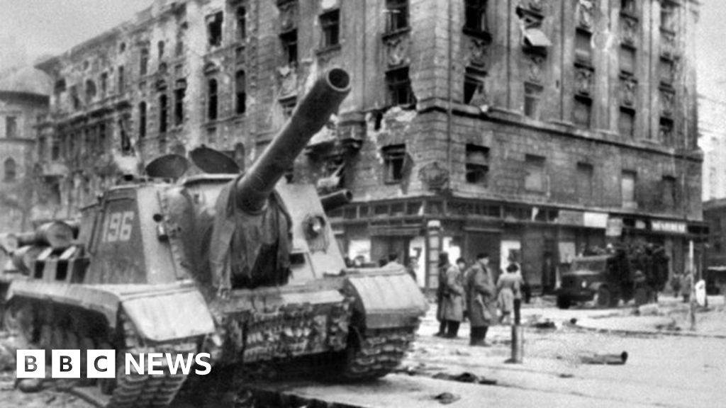 When Soviet tanks crushed Hungary’s bid for freedom - BBC News