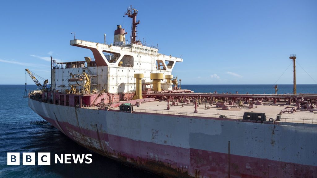 Naciones Unidas inicia una operación de rescate para frenar el catastrófico vertido de petróleo frente a Yemen