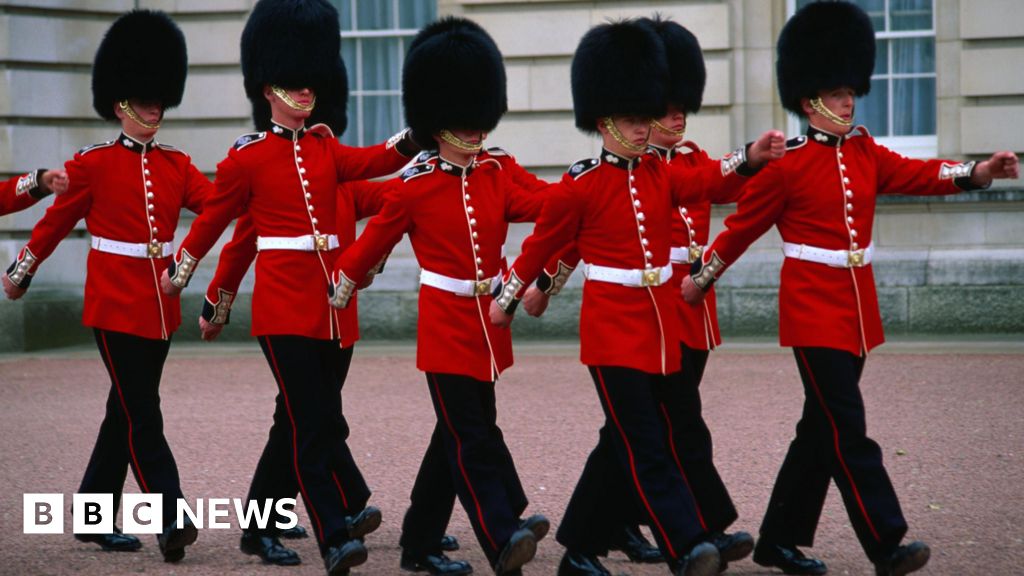 King's Guard Fur Cap Costs Exceed £2000