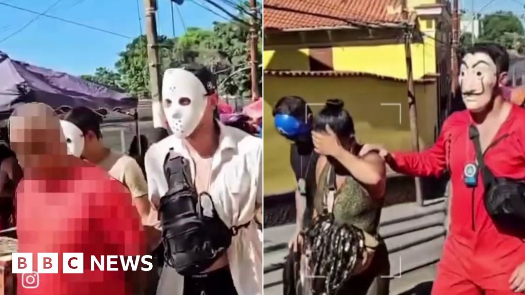 Полицията носи маскирани рокли в Рио Карнавал кражба на телефон 