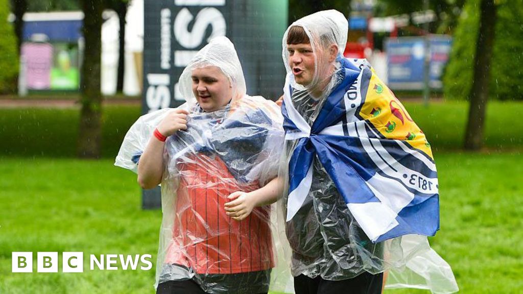 Anticipation (and rain clouds) build as TRNSMT festival becomes Scotland fan zone