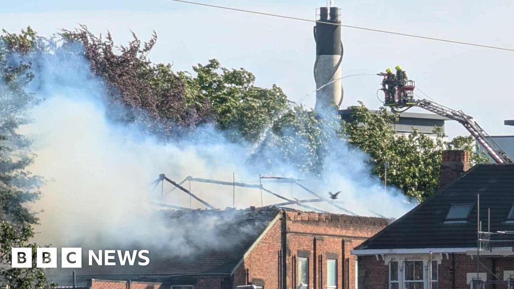 Multiple Fire Crews Battle Large Building Fires Bradford, Rotherham, Carlisle