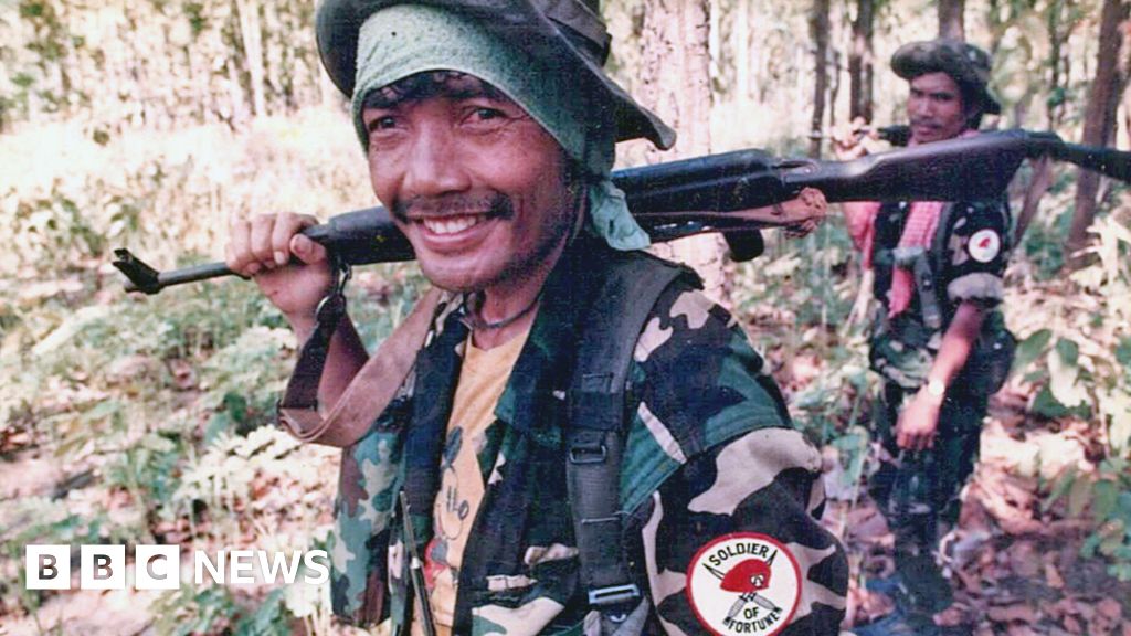Виетнамска война: Пасторът, който оцеля 17 години в забравената армия в джунглата