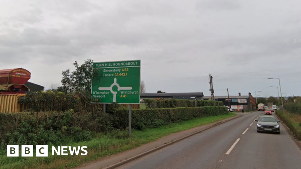 Market Drayton A53 Horse and cart racing reported