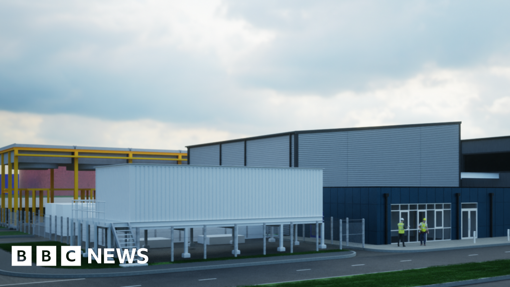 bbc.co.uk - Craig Duggan - Construction on Milford Haven hydrogen production plant to begin