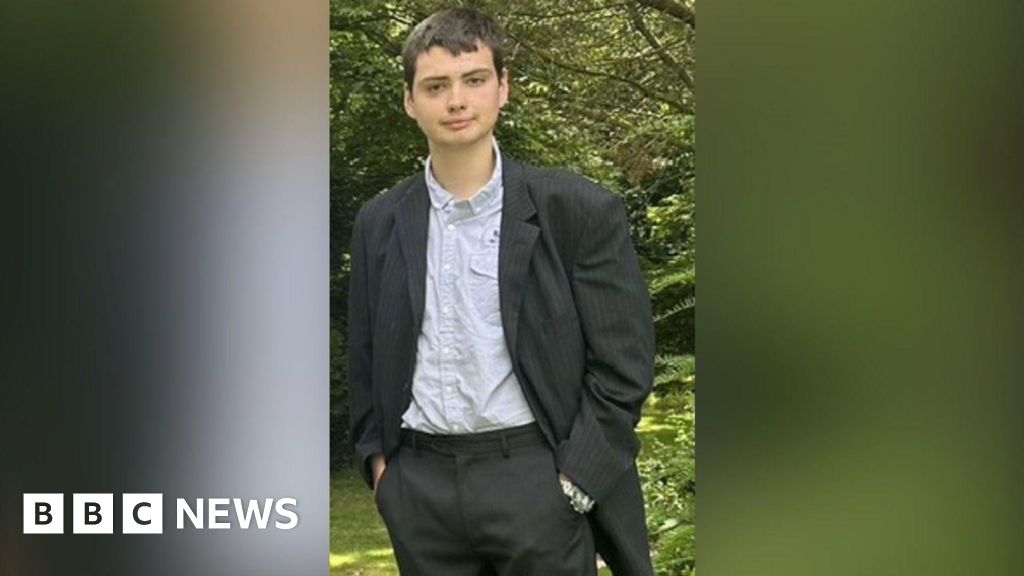 College fined after student's fingers severed