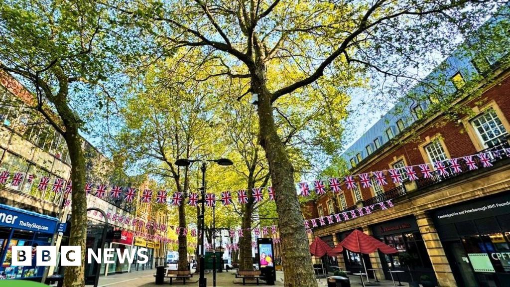 UK Landmarks Illuminate for VE Day 80th Anniversary
