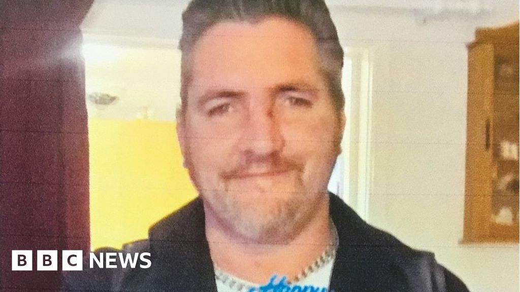 Baseball bat murder trial Strike was 'selfdefence'