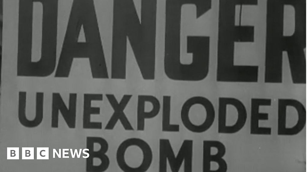 How to handle an unexploded 75yearold bomb BBC News