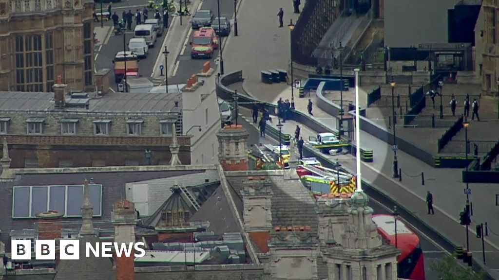 Westminster car crash What we know so far BBC News