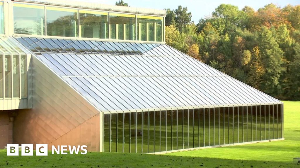 Dont Mess Around With Burrell Collection Says Architect Bbc News 