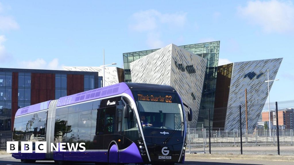 Belfast Glider buses 'boosts passenger numbers by 30' BBC News