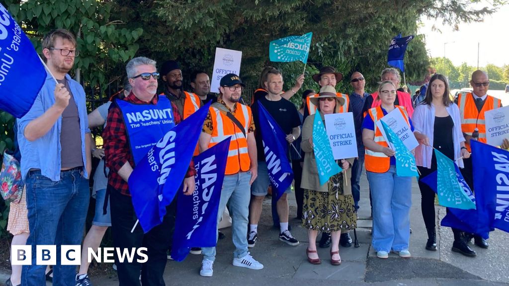 Teachers on strike over 'poor pupil behaviour'
