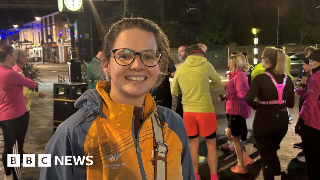 bbc.co.uk - Andy Giddings - Shifnal running group 'game changing' for partially sighted woman - BBC News