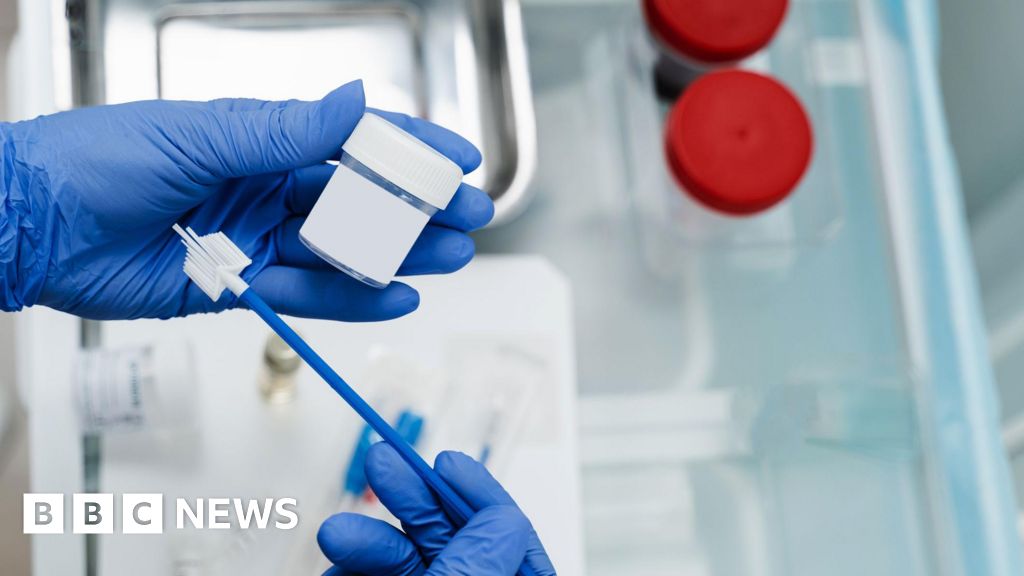 Some smear test scientists investigated over cervical screening