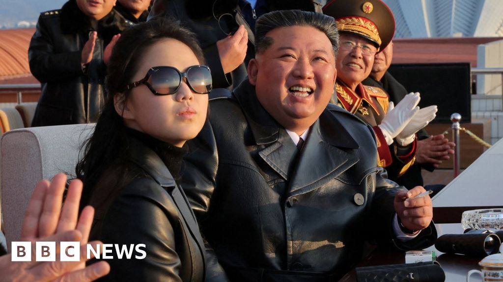 Kim Ju Ae's Style Signals North Korean Succession Plan, Analysts Say — image 2