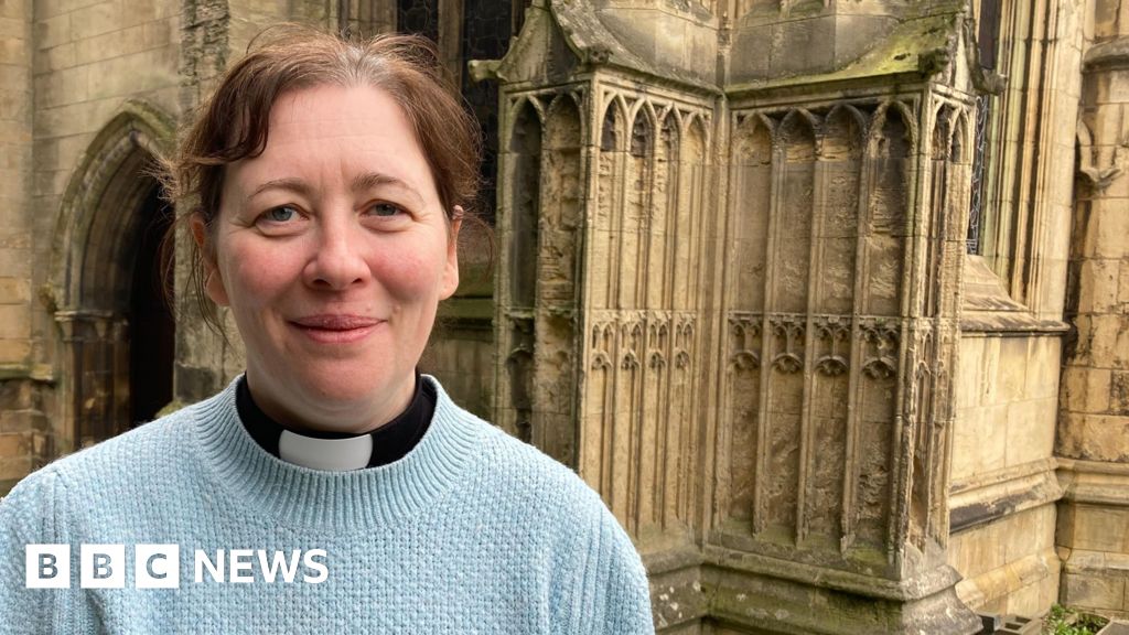 bbc.co.uk - Sally Fairfax - Beverley Church dismantles a huge pipe organ and finds history
