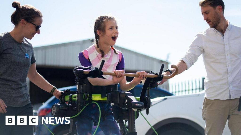 bbc.co.uk - Sara Dafydd - Sketty teen with cerebral palsy walks for first time with exoskeleton