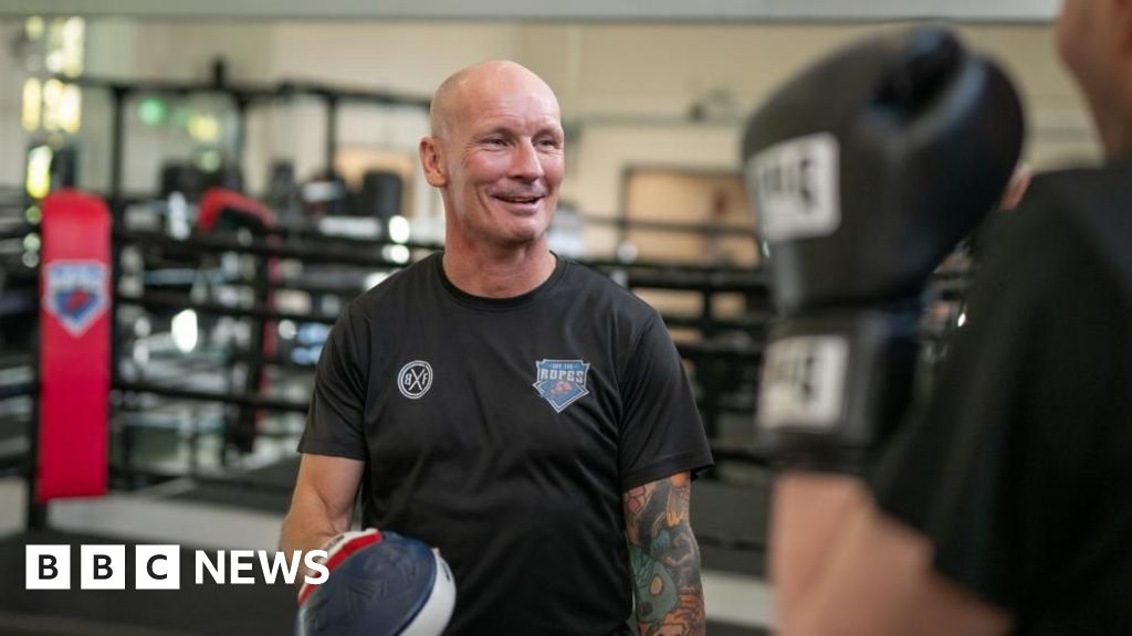 NHS opens boxing gym for mental health