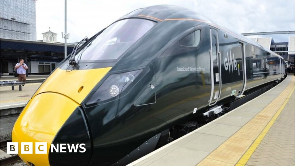 Queen’s funeral: Mourners face Great Western Railway delays