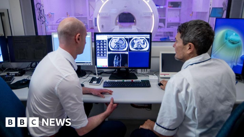 Leeds radiotherapy research team wins £2.9m funding