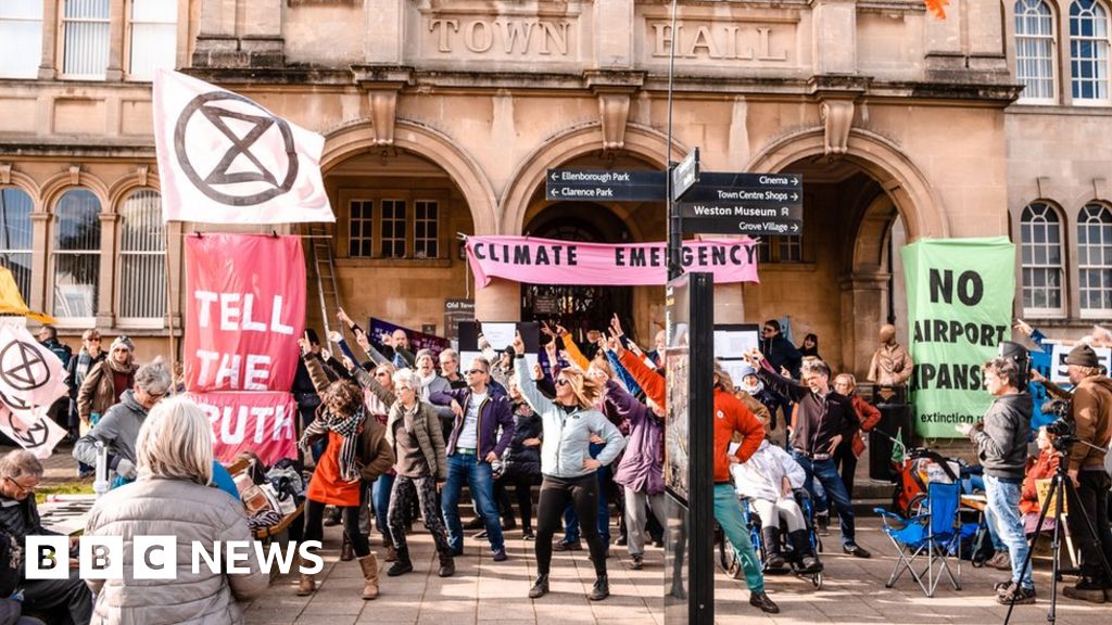 Bristol Airport expansion plan 'disastrous' for the climate - BBC News Bristol Airport expansion plan 'disastrous' for the climate - BBC News