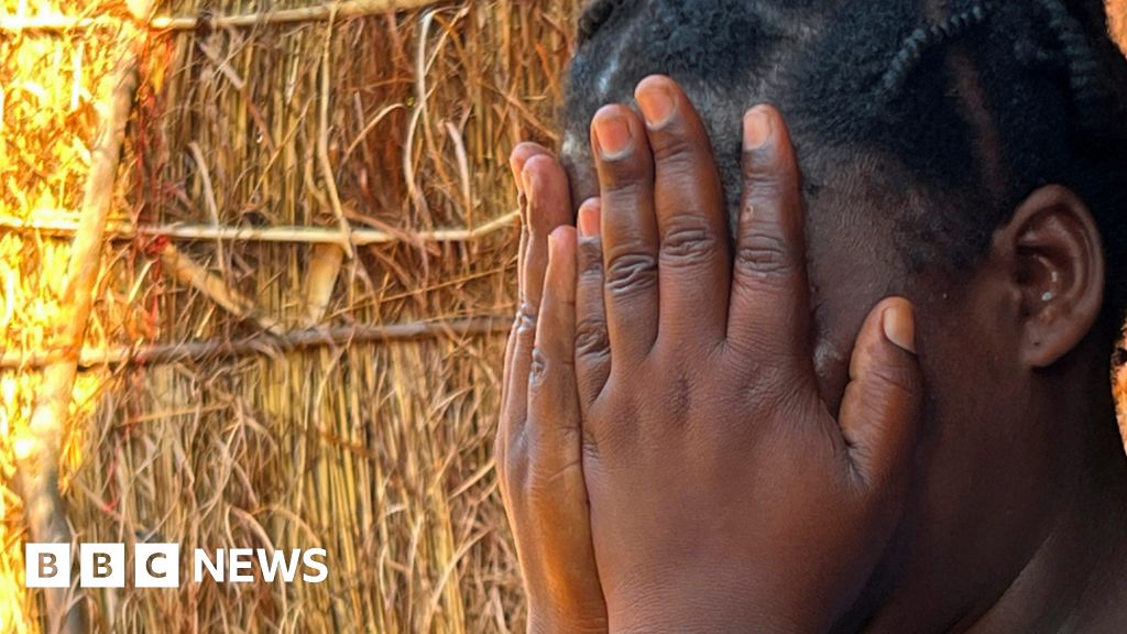 BBC Африка Eye проучва как група WhatsApp е помогнала за