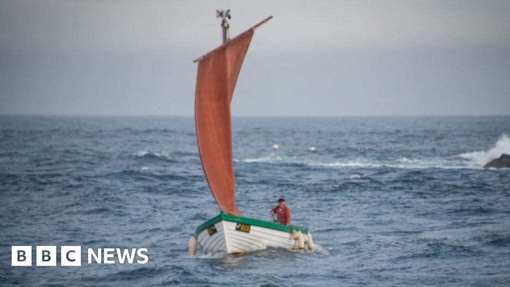 Perahu layar bergaya Viking membantu menghidupkan kembali keterampilan membangun kapal