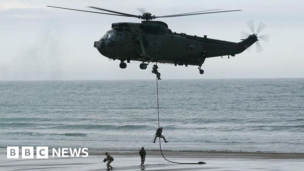 Mod menyelidiki kanker di kru udara setelah klaim helikopter