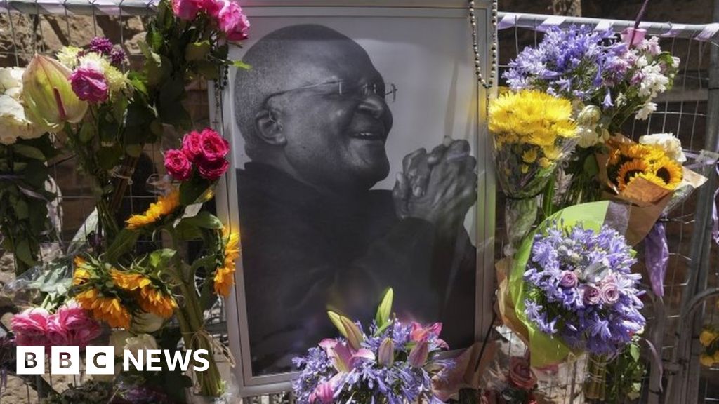 South Africa holds state funeral for Archbishop Desmond Tutu – BBC News