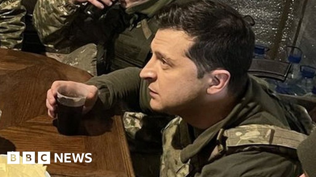 Ukraine crisis: Criss-crossing the country with Zelensky photograph