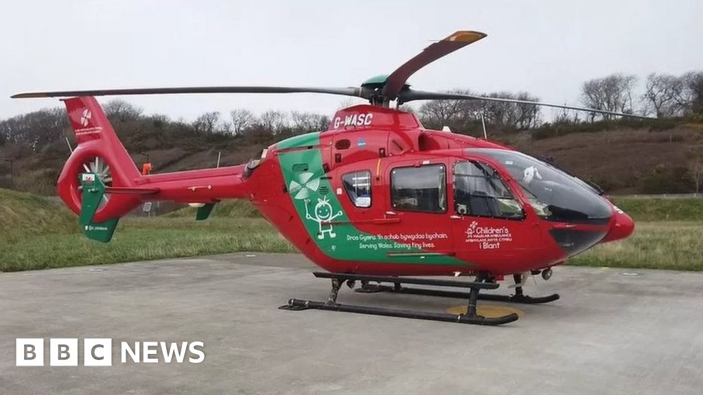 Air ambulance: Views sought on Powys and Gwynedd merger plans