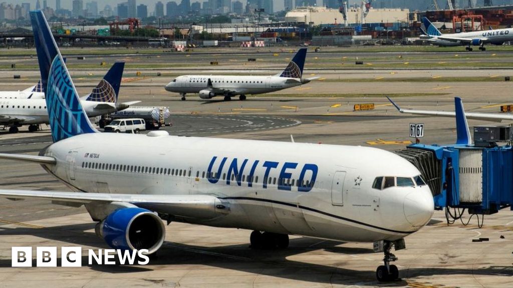 United Airlines flight from London diverts to Maine over two